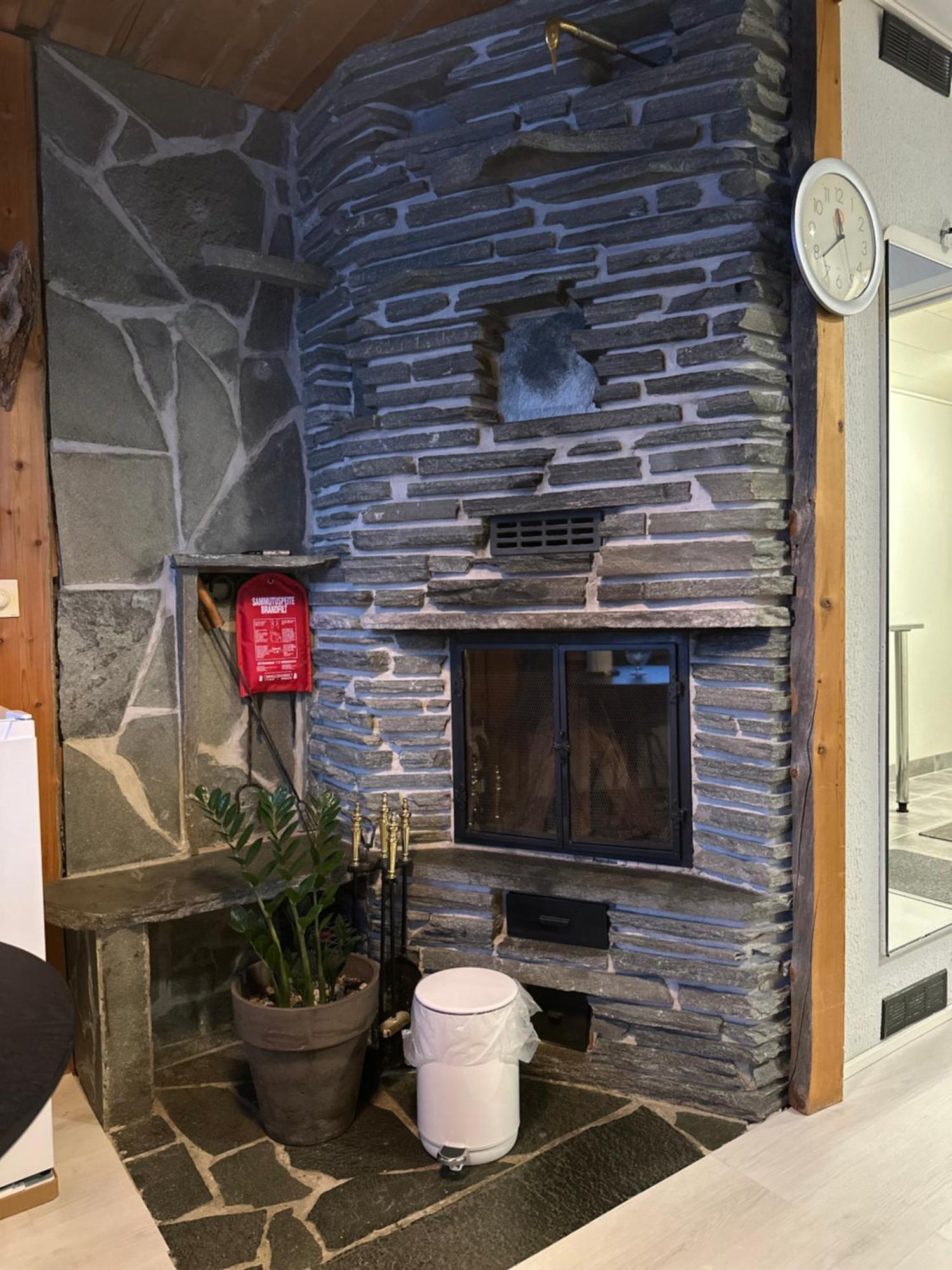 Your Home Away From Home! ロヴァニエミ エクステリア 写真